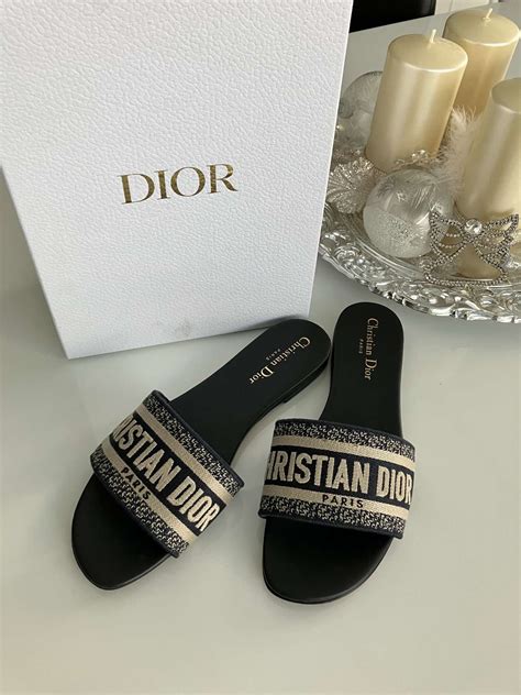 Christian Dior slapky .